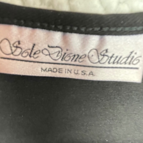 Women’s 1X Black “Sole Dione Studio”Top - Picture 11 of 14